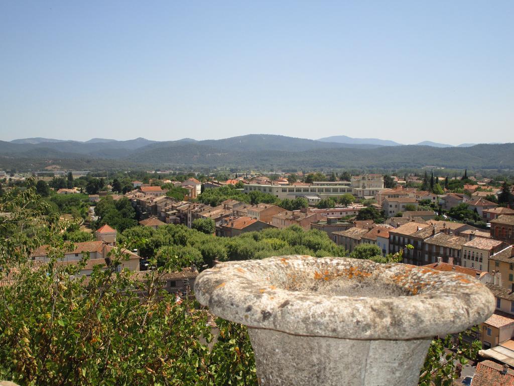 فندق Le Logis Du Guetteur Les Arcs-sur-Argens المظهر الخارجي الصورة