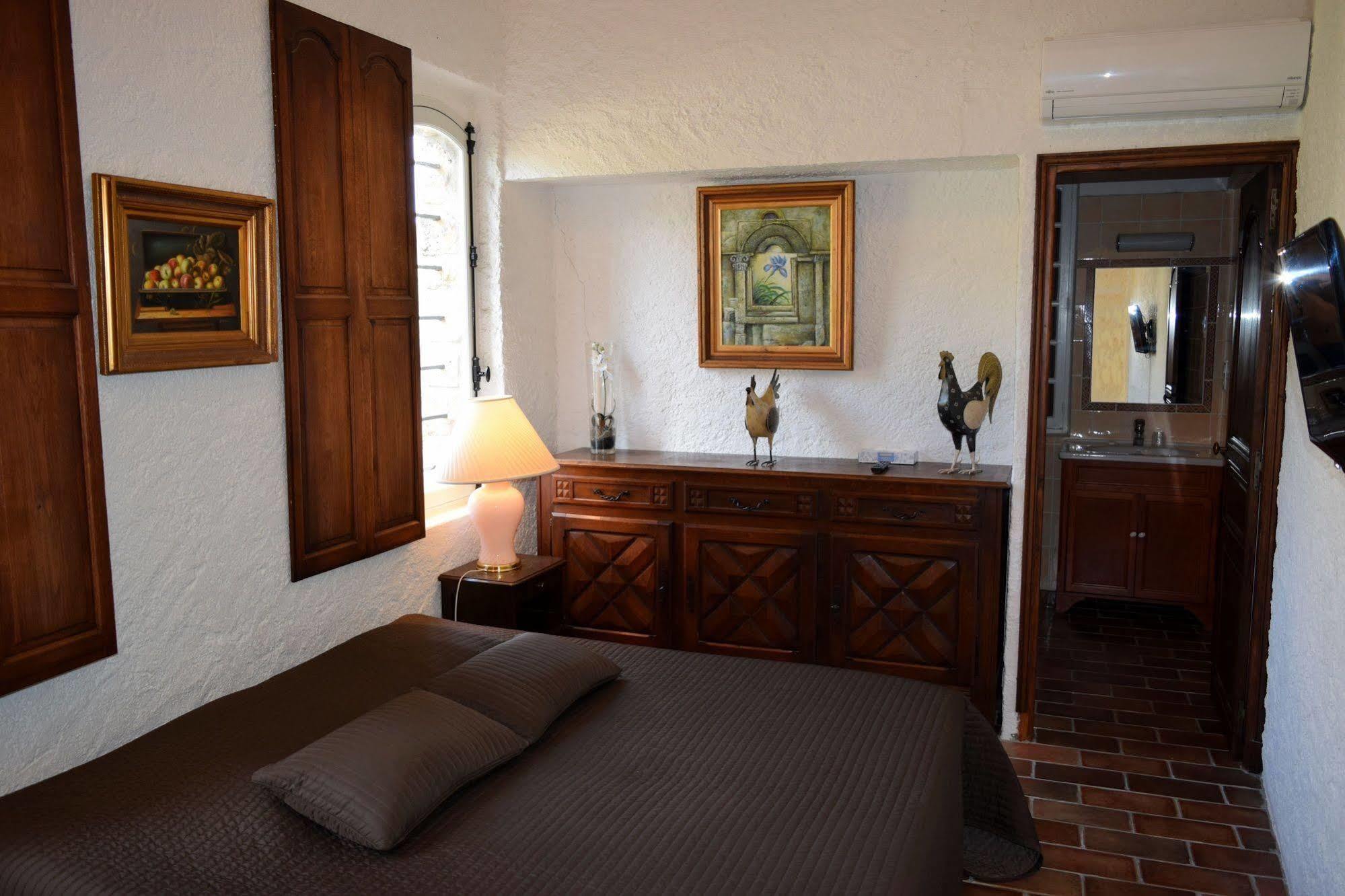 فندق Le Logis Du Guetteur Les Arcs-sur-Argens المظهر الخارجي الصورة